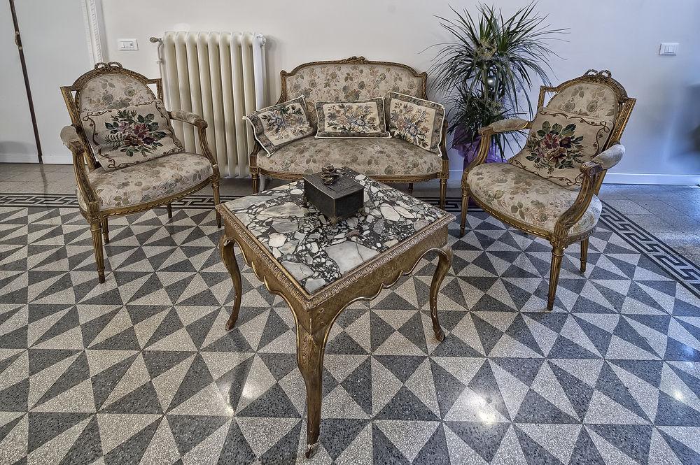 La Maison D'art Pantheon Hotel